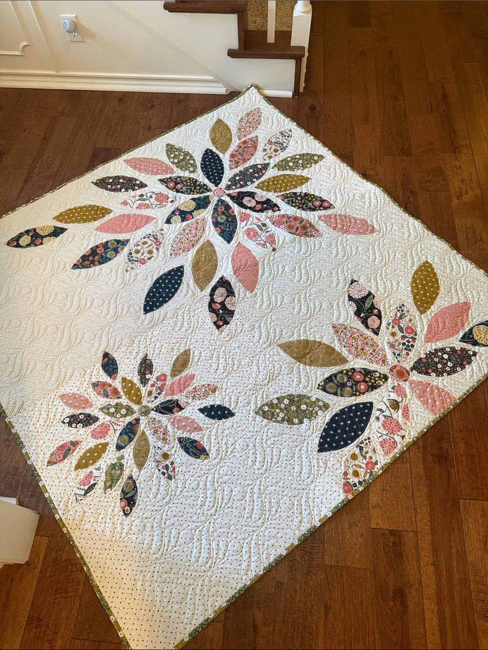 New Beautiful Handmade Floral Quilt